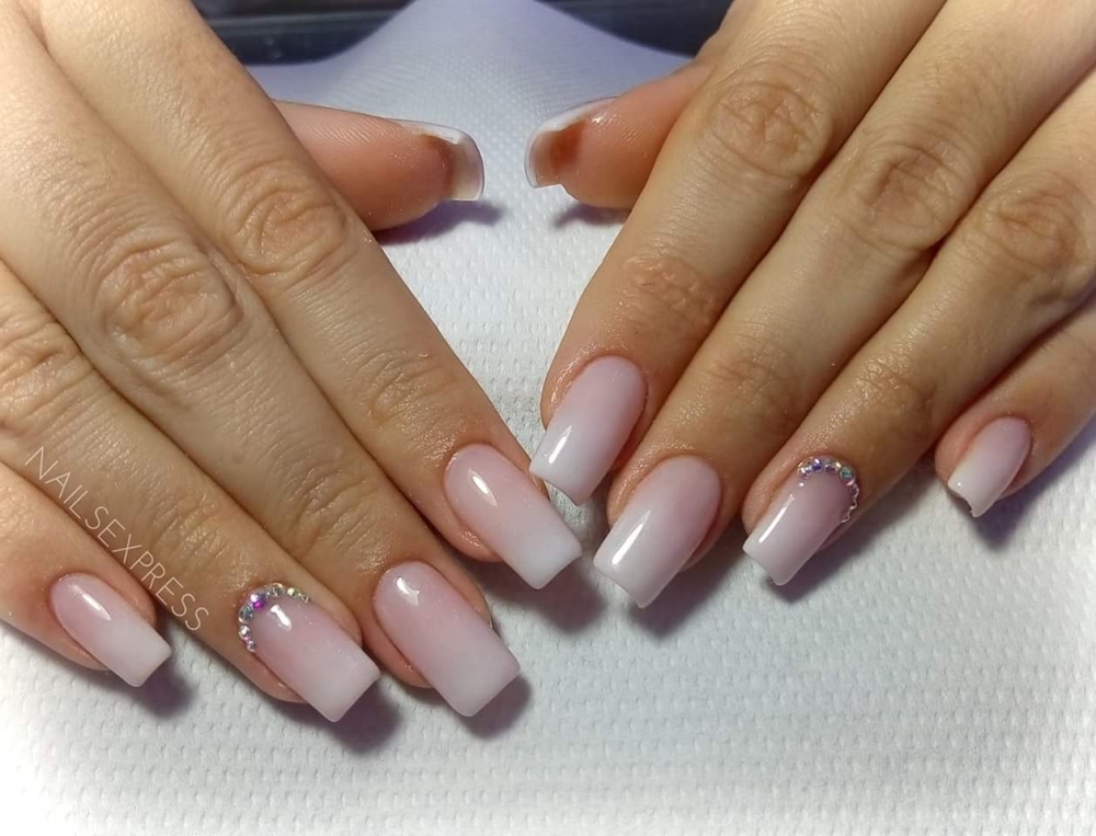  - NAILS EXPRESS